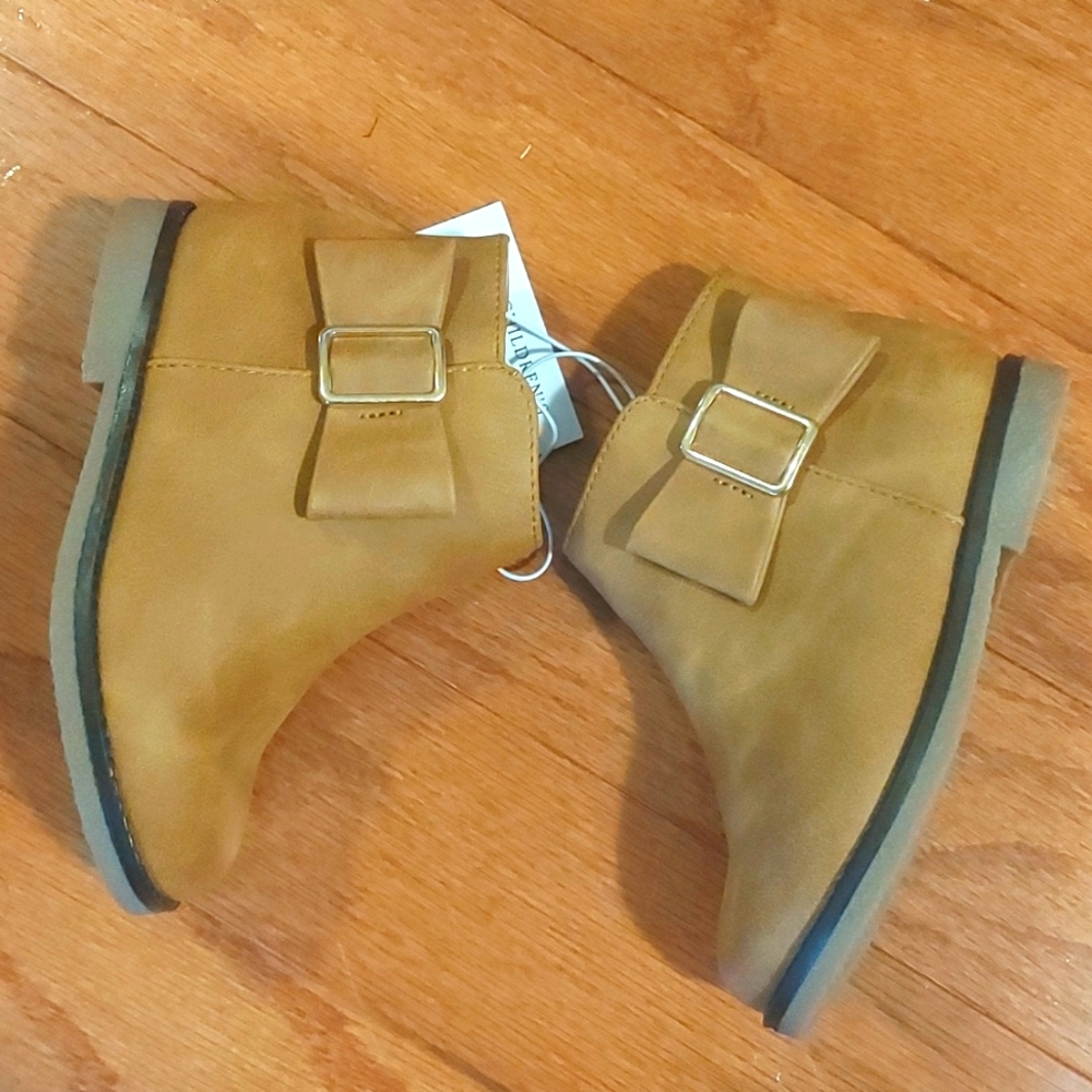 Boots with Bows Size 7 Toddler - Picture 4 of 5